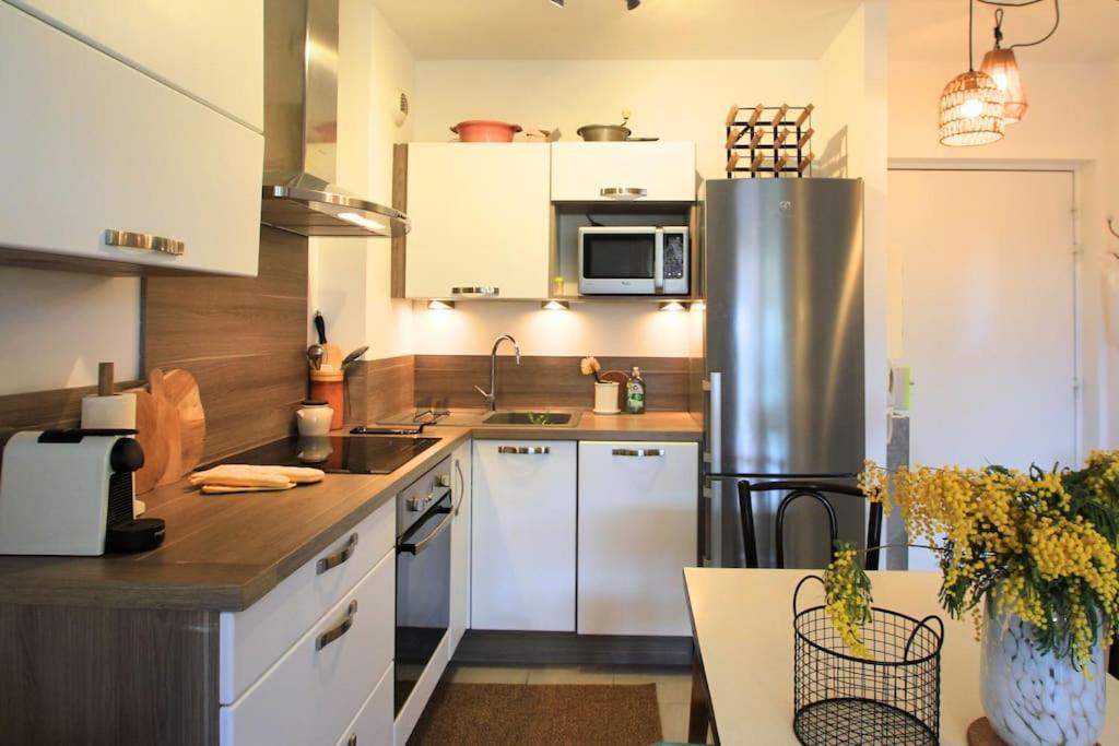 Cosy Appartement Entre Vignes Et Garrigue Avec Piscine Peret Экстерьер фото