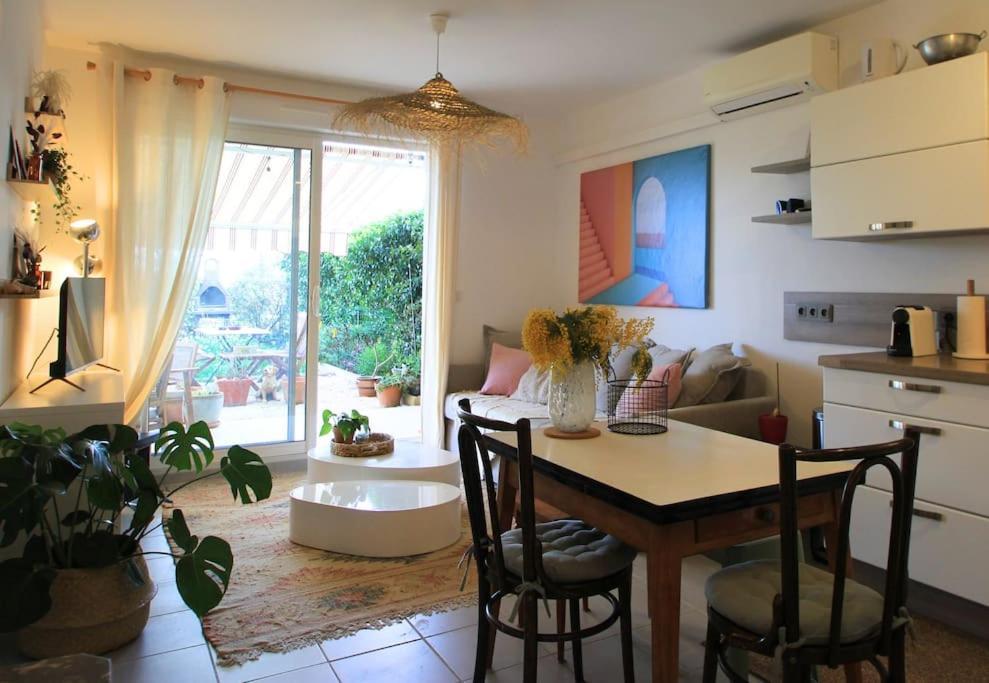 Cosy Appartement Entre Vignes Et Garrigue Avec Piscine Peret Экстерьер фото